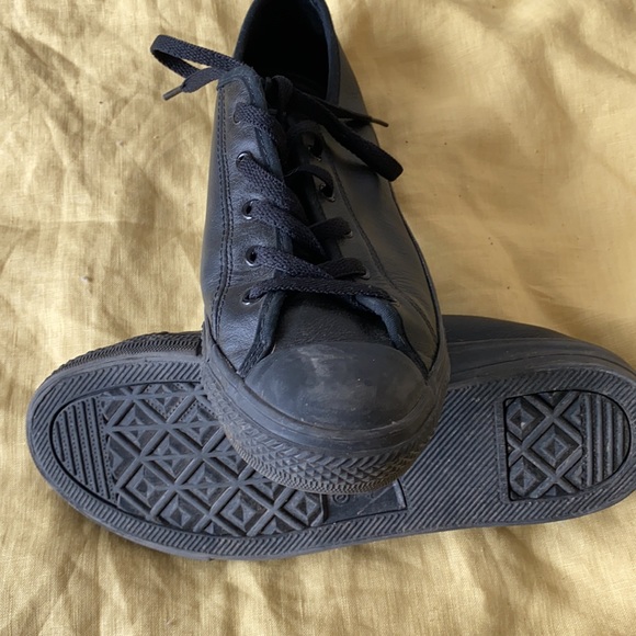 Converse Black Leather Dainty Chucks - Picture 4 of 5